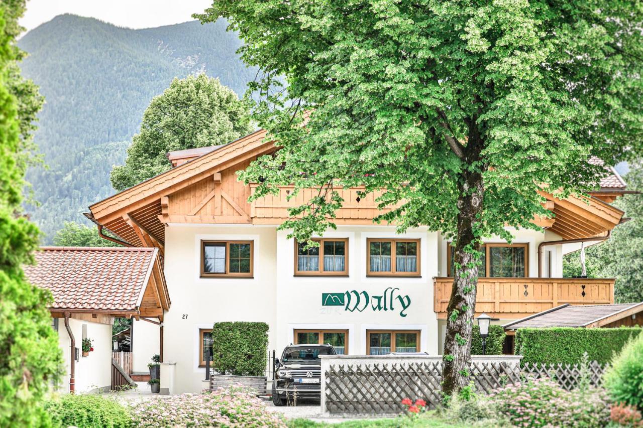 Ferienwohnungen "Zur Wally", Apartment Sauba Garmisch-Partenkirchen Extérieur photo